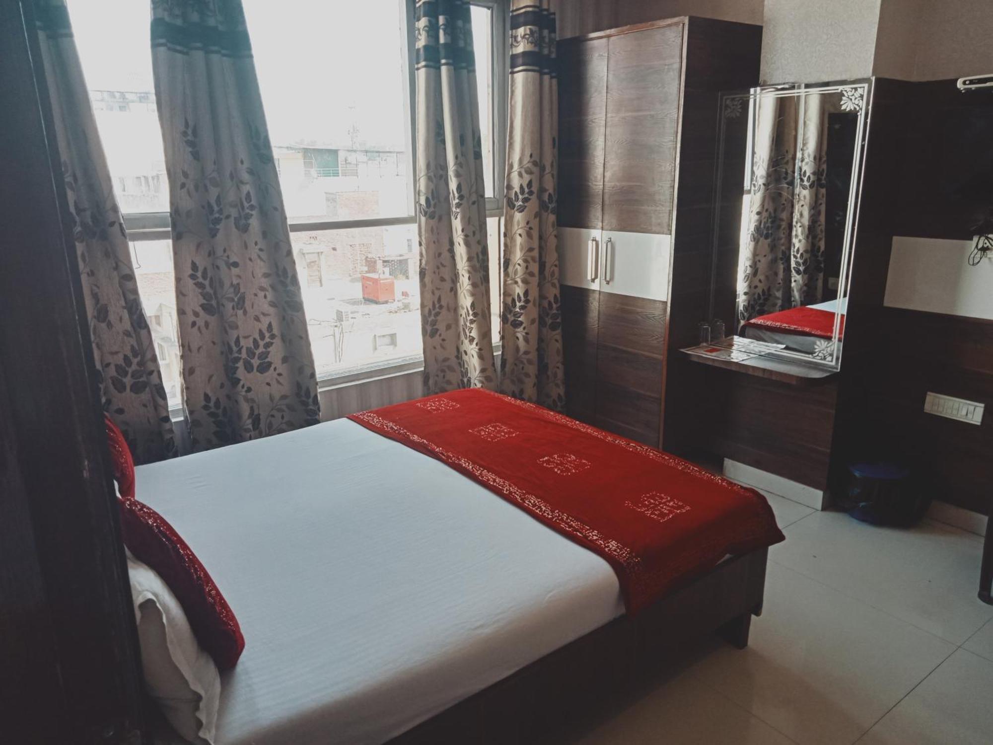 Hotel Robin Inn Amritsar Extérieur photo