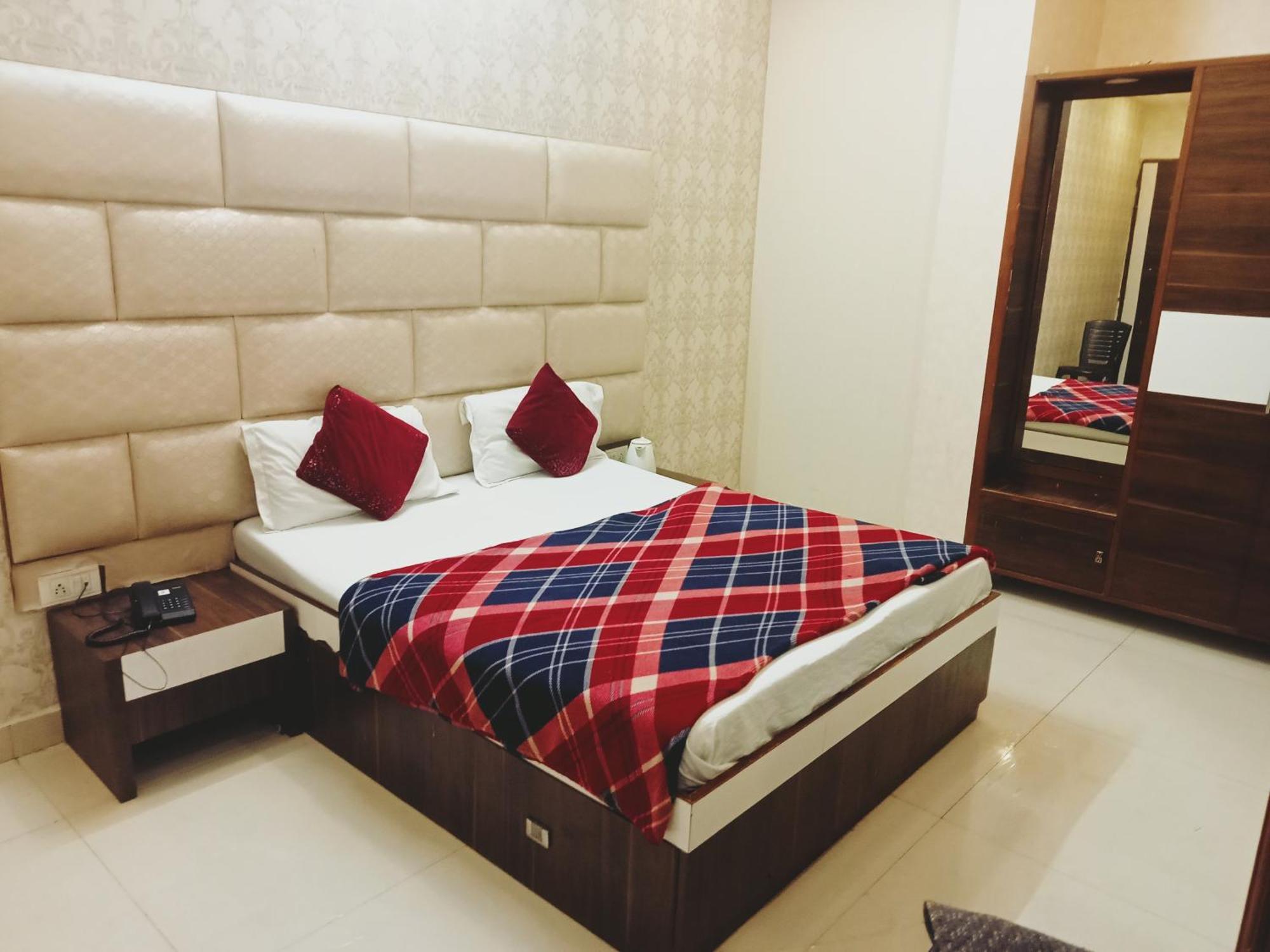 Hotel Robin Inn Amritsar Chambre photo